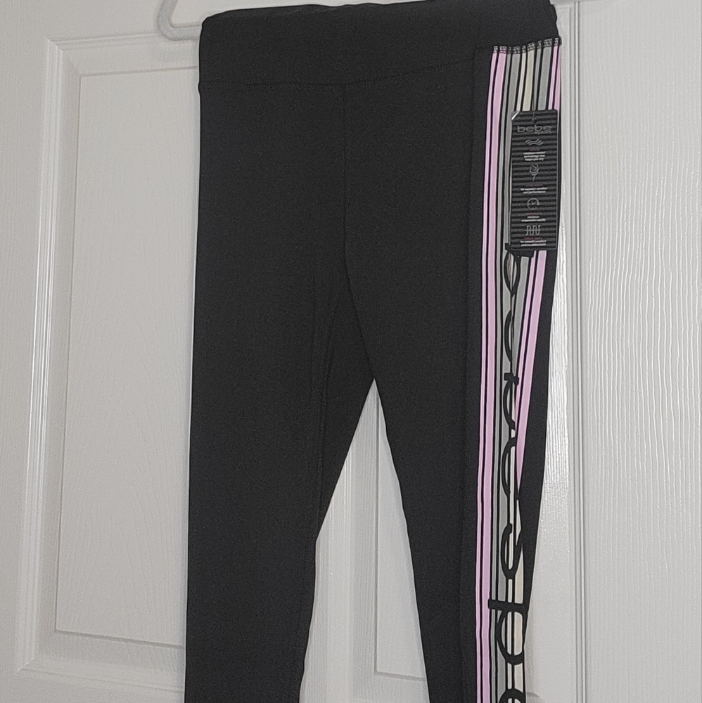 Bebe size medium crop leggings